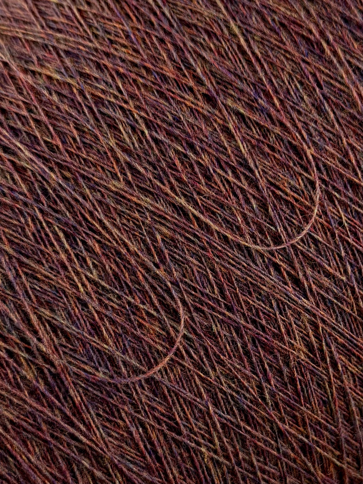 Papi Fabio Silte 1/15 – Fil Mérinos Supergeelong Burgundy melange 2598